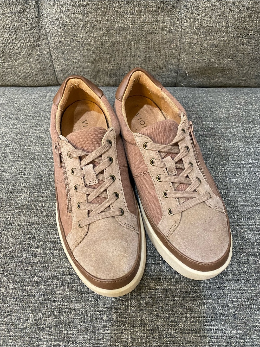 Vionic Mayra Suede & Canvas Lace-Up Sneakers Women’s Size 7.5 - Picture 2 of 11